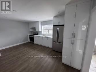 Unknown Address, ,     - Photo 2 - N12723706