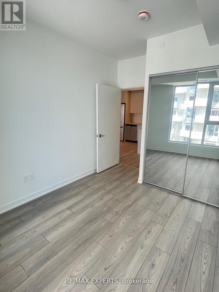 1101 - 474 Caldari Road, Vaughan, Ontario  L4K 0R5 - Photo 5 - N12723764