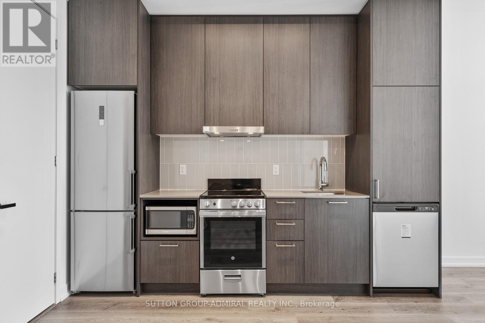 2110 - 195 Commerce Street, Vaughan, Ontario  L4K 0P9 - Photo 8 - N12723774