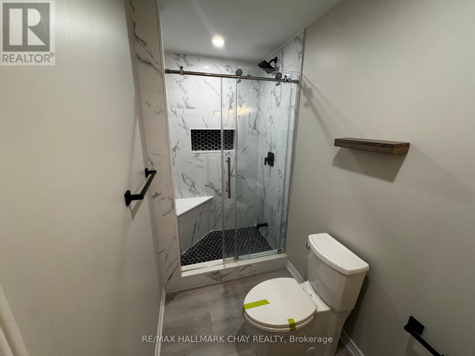 77 White Crescent, Barrie (Holly), Ontario L4N 5Z9 - Photo 15 - S12723646