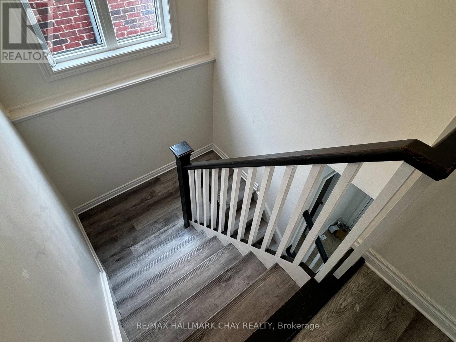 77 White Crescent, Barrie (Holly), Ontario L4N 5Z9 - Photo 18 - S12723646