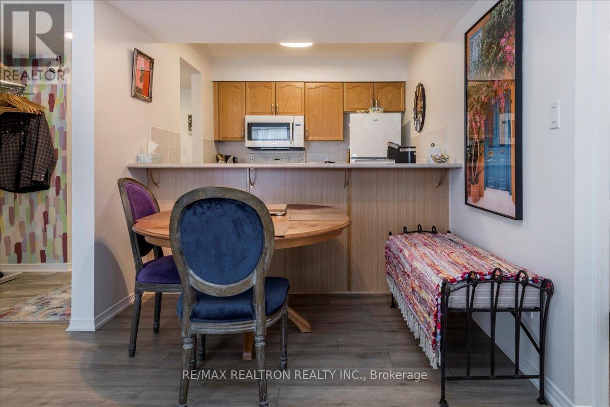 101 - 107 Bond Street, Orillia, Ontario  L3V 1J7 - Photo 7 - S12673056