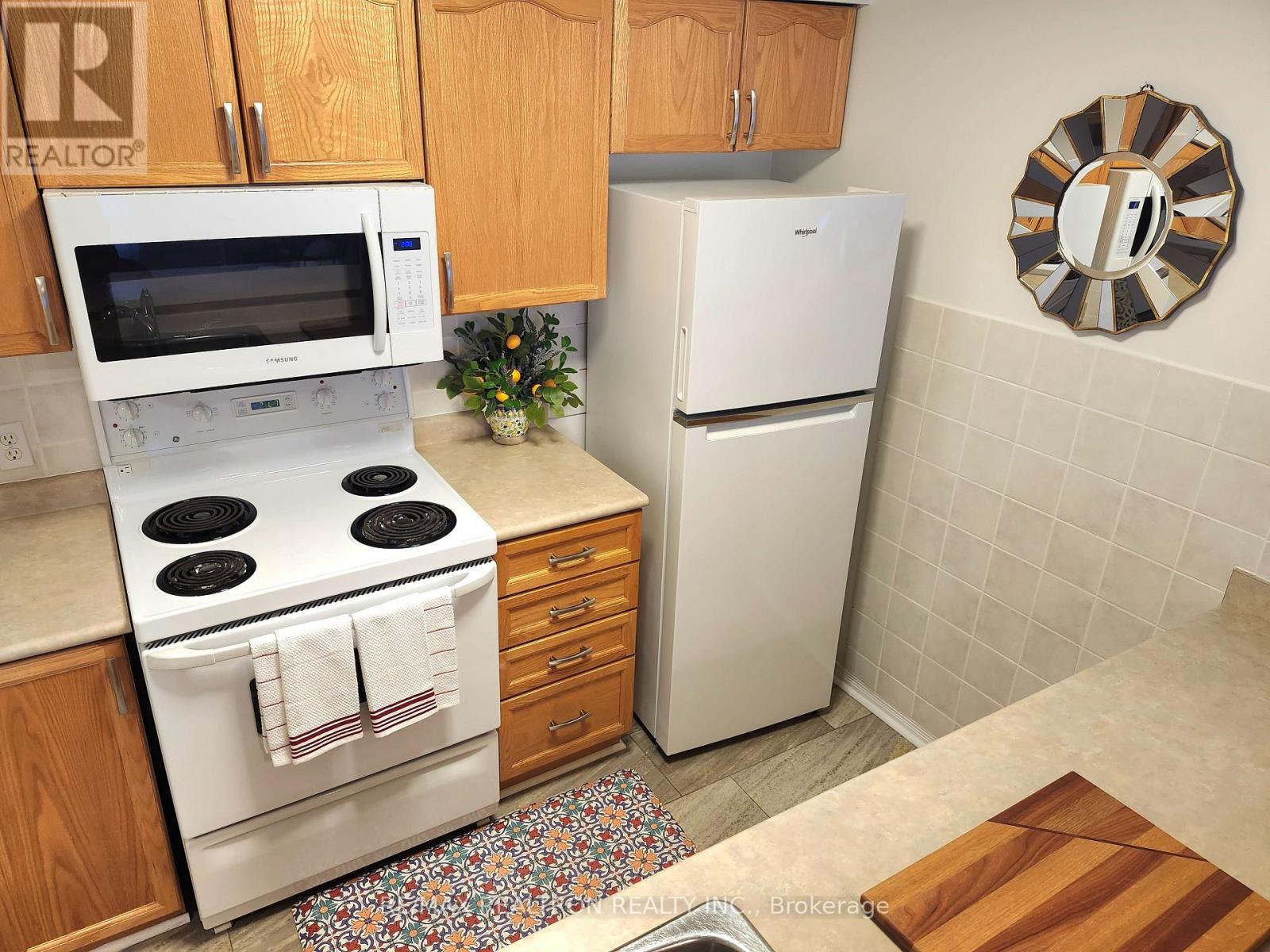 101 - 107 Bond Street, Orillia, Ontario  L3V 1J7 - Photo 4 - S12673056