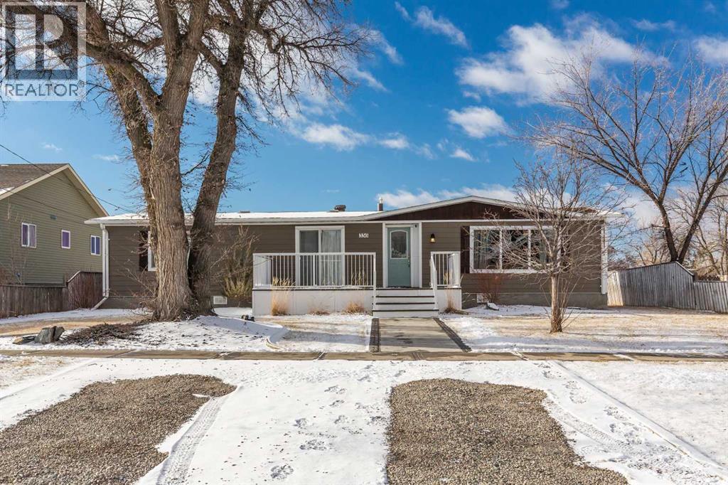 356 N 300 Street E, Raymond, Alberta