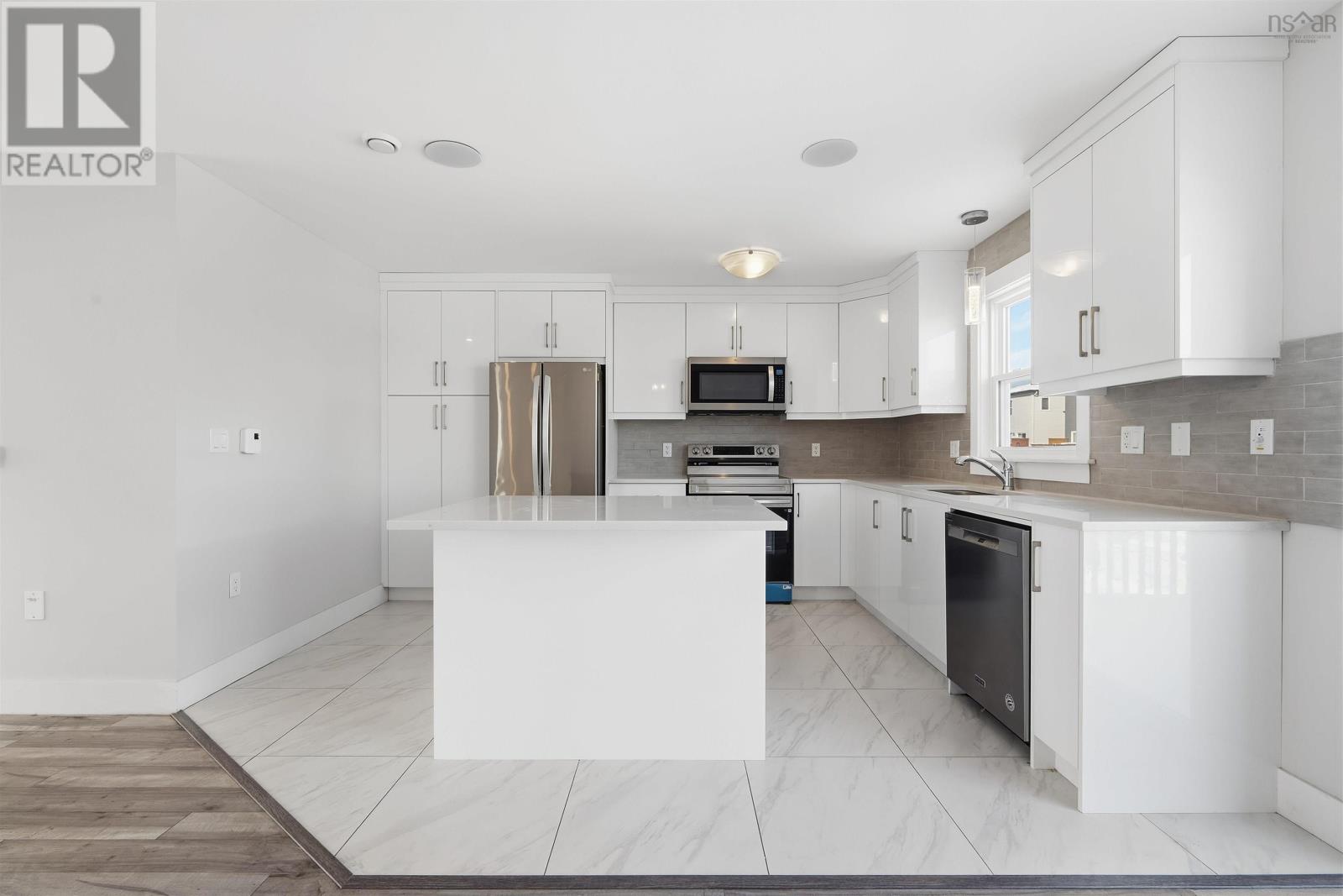 31 Travertine Court, Halifax, Nova Scotia  B3P 0J5 - Photo 16 - 202601390