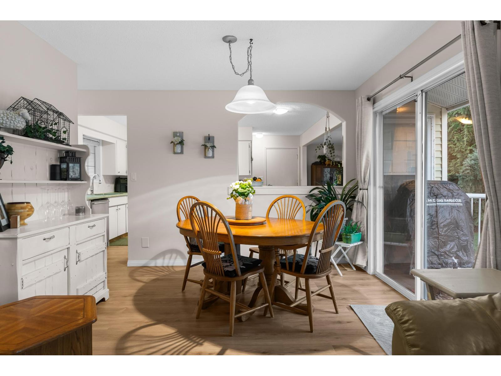 32864 Capilano Place, Abbotsford, British Columbia  V2S 7B4 - Photo 7 - R3081325