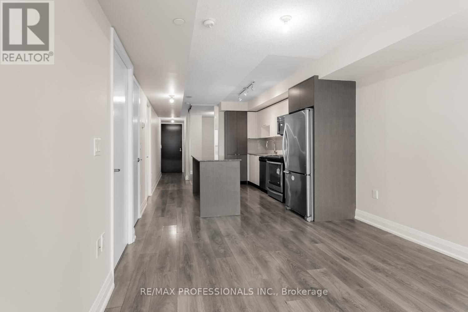 606 - 9 Valhalla Inn Road, Toronto, Ontario  M9B 0B2 - Photo 12 - W12723602