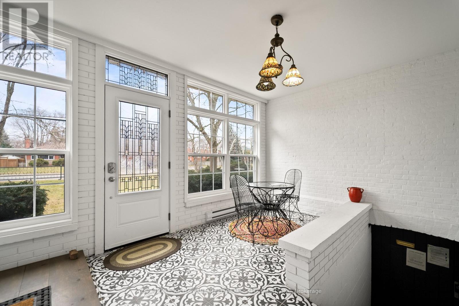 2014 Edinburg Drive, Burlington, Ontario  L7R 2C9 - Photo 26 - W12723608