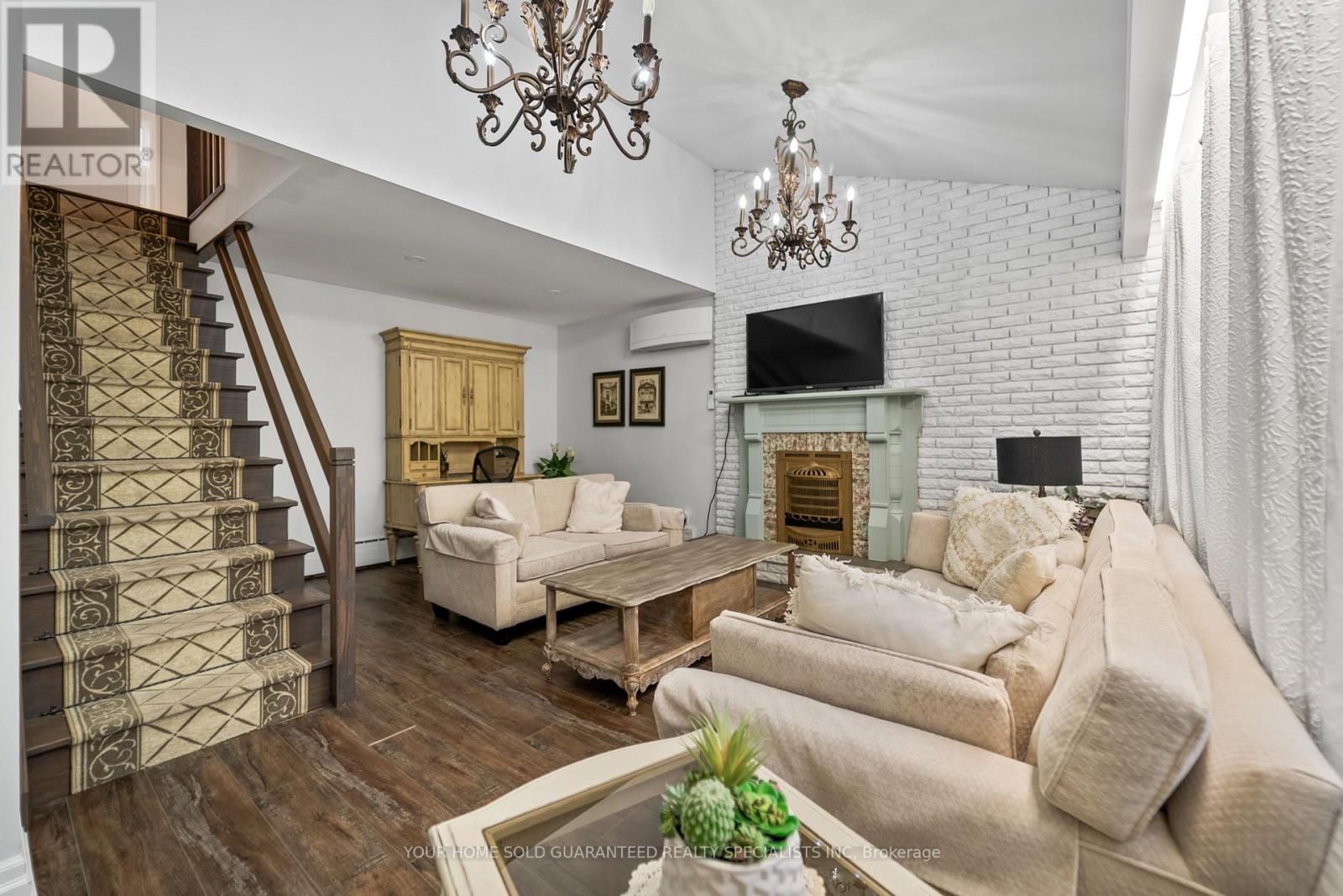 2014 Edinburg Drive, Burlington, Ontario  L7R 2C9 - Photo 32 - W12723608