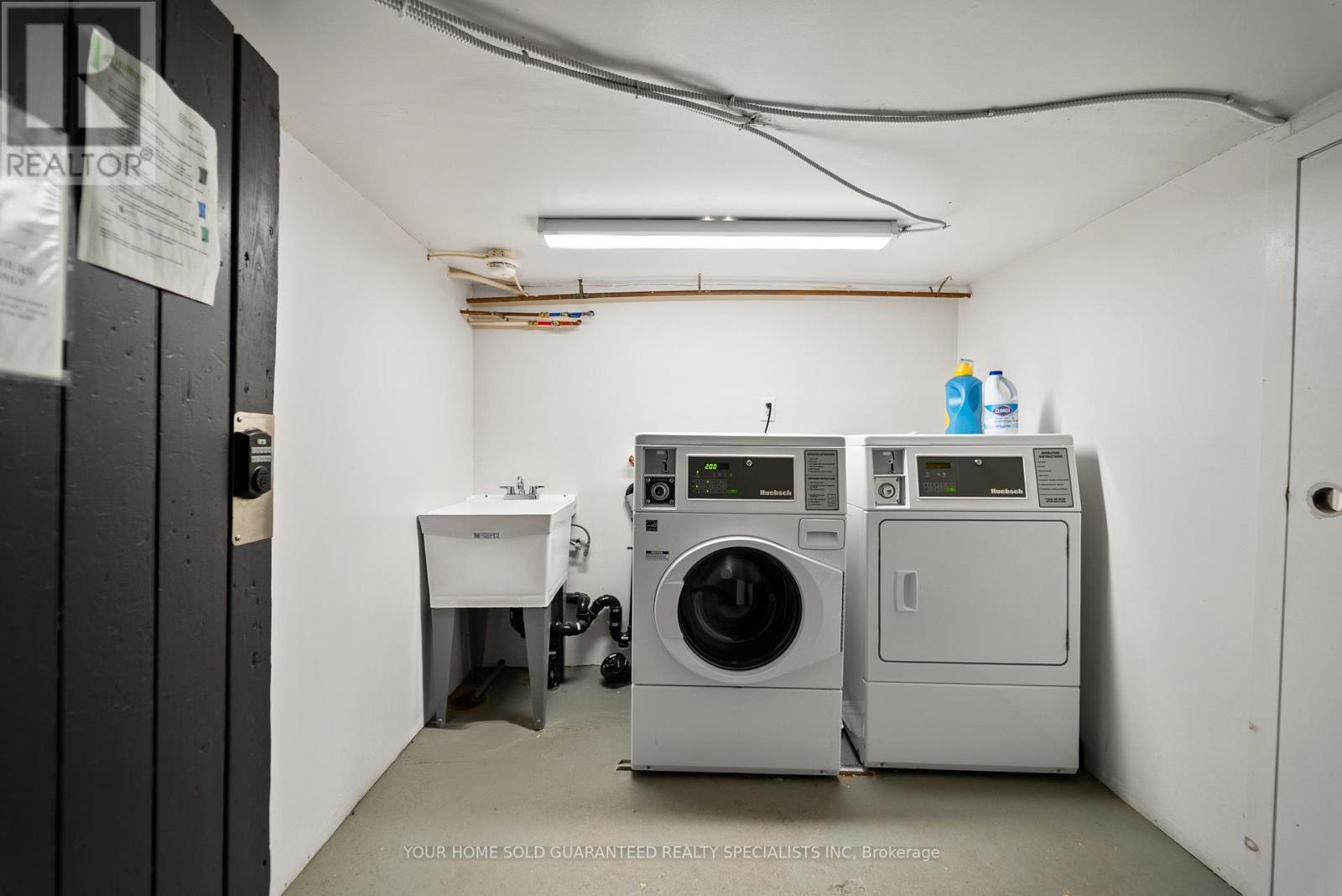 2014 Edinburg Drive, Burlington, Ontario  L7R 2C9 - Photo 41 - W12723608