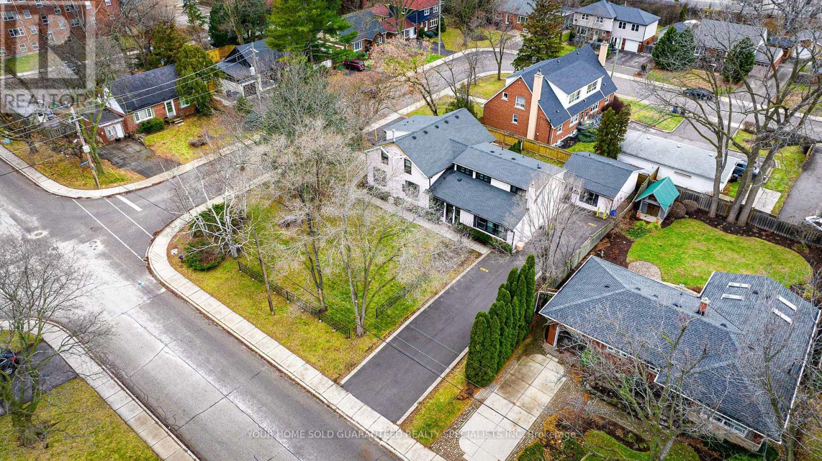 2014 Edinburg Drive, Burlington, Ontario  L7R 2C9 - Photo 47 - W12723608