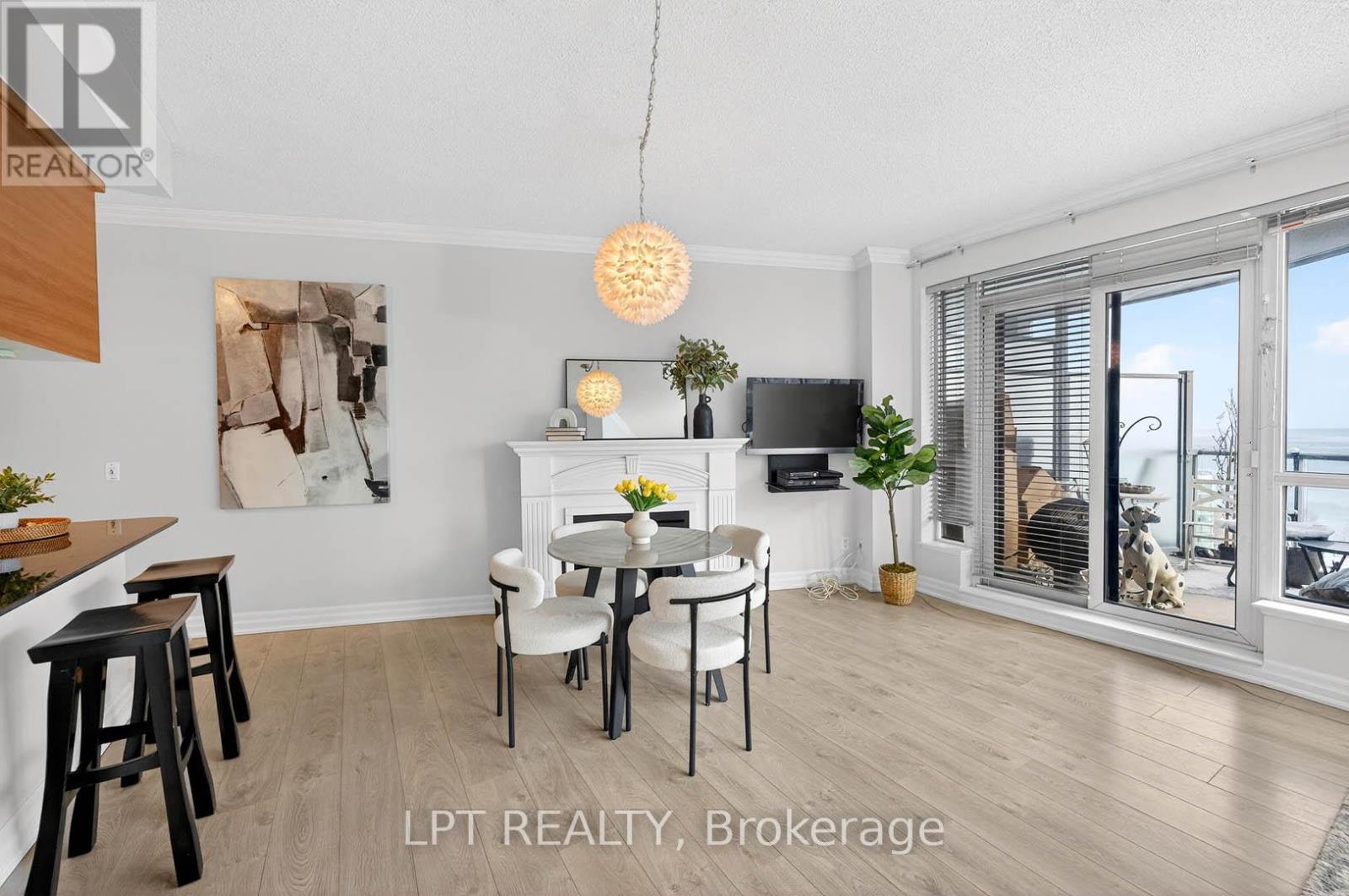 812 - 2083 Lake Shore Boulevard W, Toronto, Ontario  M8V 4G2 - Photo 13 - W12723654