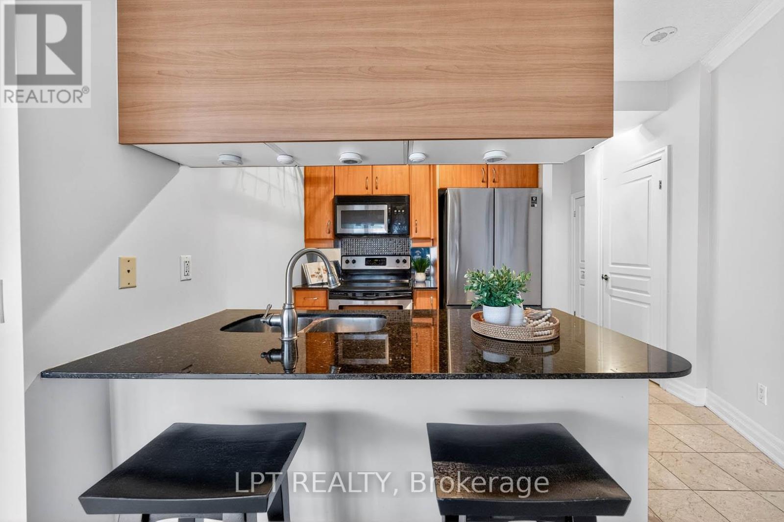 812 - 2083 Lake Shore Boulevard W, Toronto, Ontario  M8V 4G2 - Photo 27 - W12723654