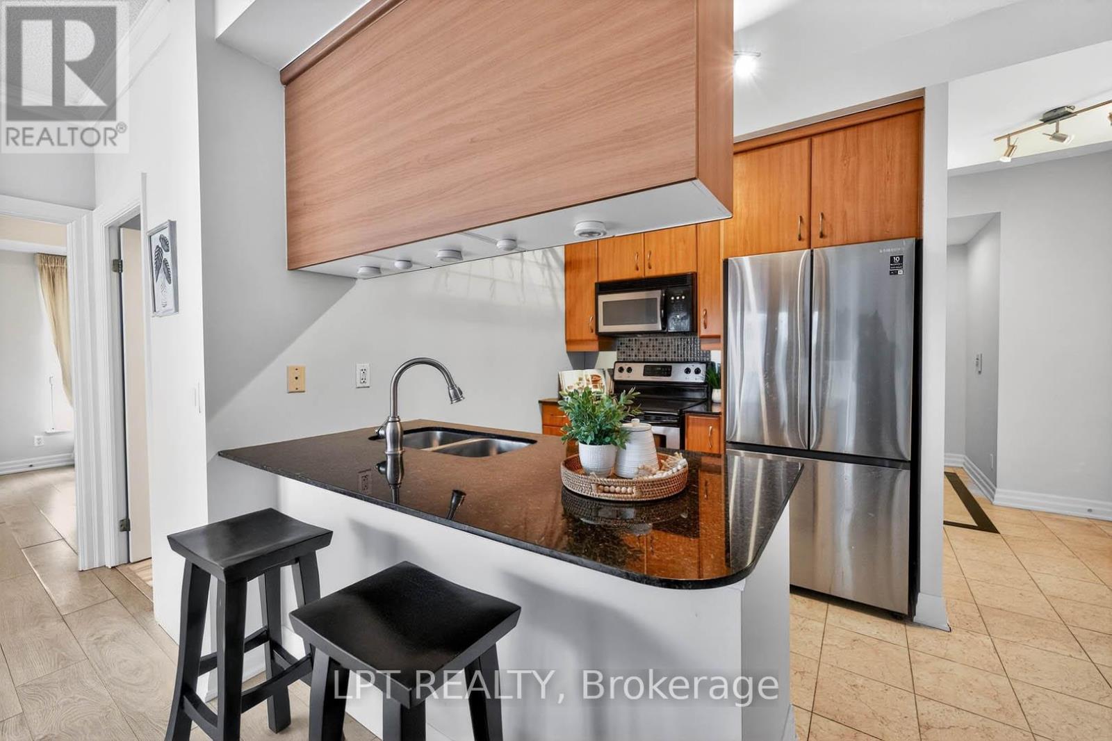 812 - 2083 Lake Shore Boulevard W, Toronto, Ontario  M8V 4G2 - Photo 28 - W12723654