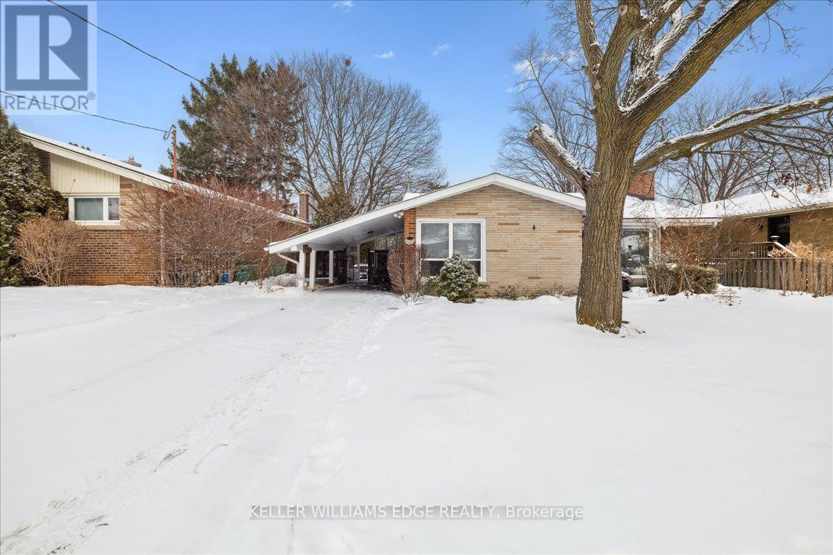 359 PEPPER DRIVE, Burlington, Ontario