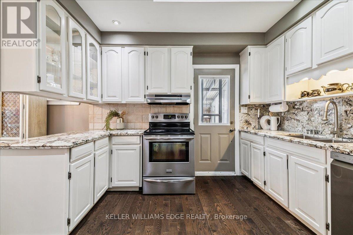 359 Pepper Drive, Burlington, Ontario  L7R 3C8 - Photo 14 - W12723686