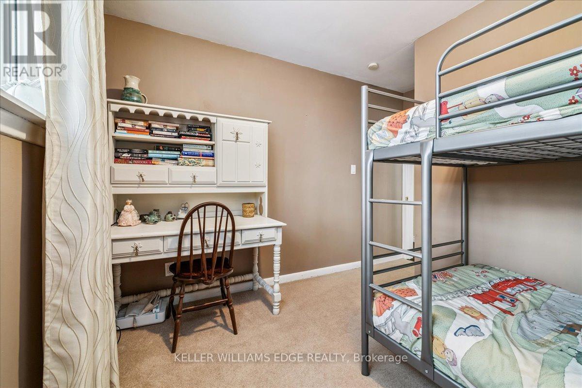 359 Pepper Drive, Burlington, Ontario  L7R 3C8 - Photo 25 - W12723686