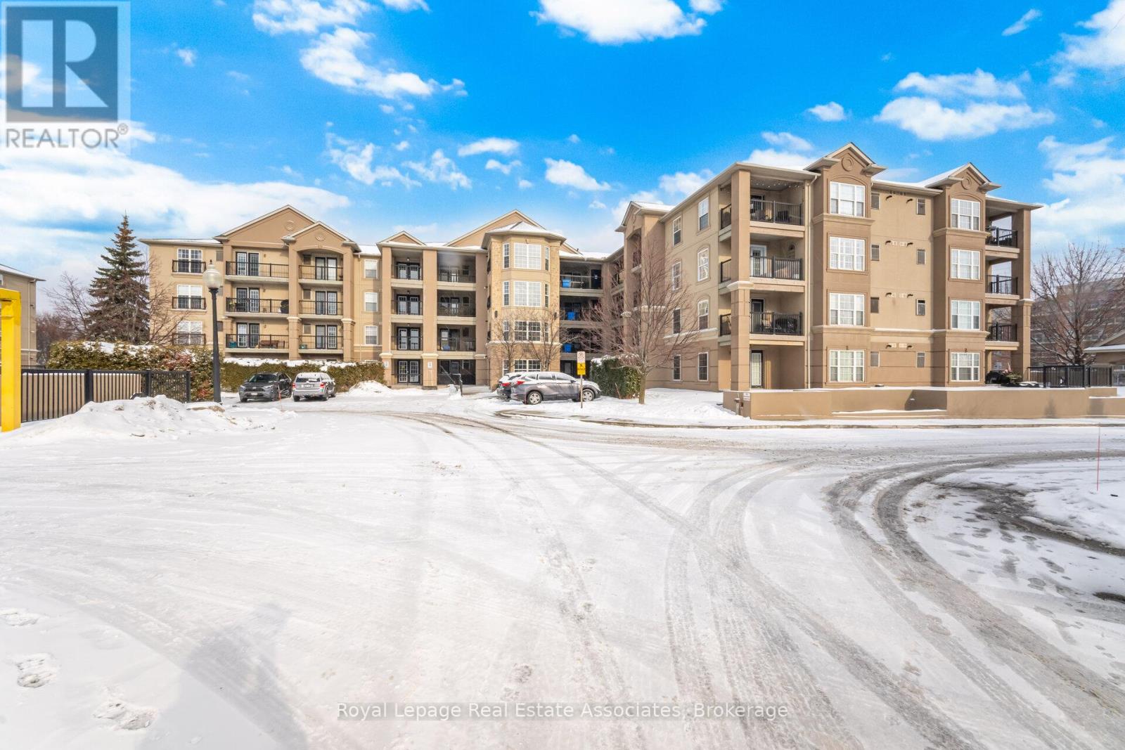 107 - 2055 Appleby Line, Burlington, Ontario  L7L 7H1 - Photo 3 - W12723704