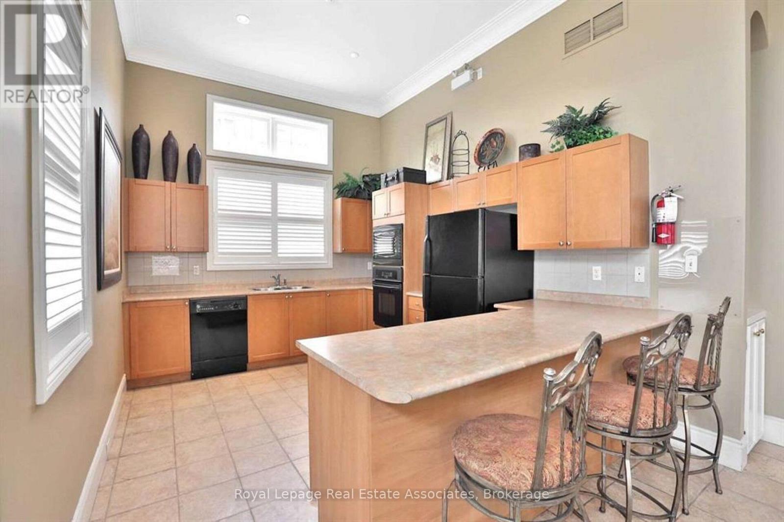 107 - 2055 Appleby Line, Burlington, Ontario  L7L 7H1 - Photo 38 - W12723704