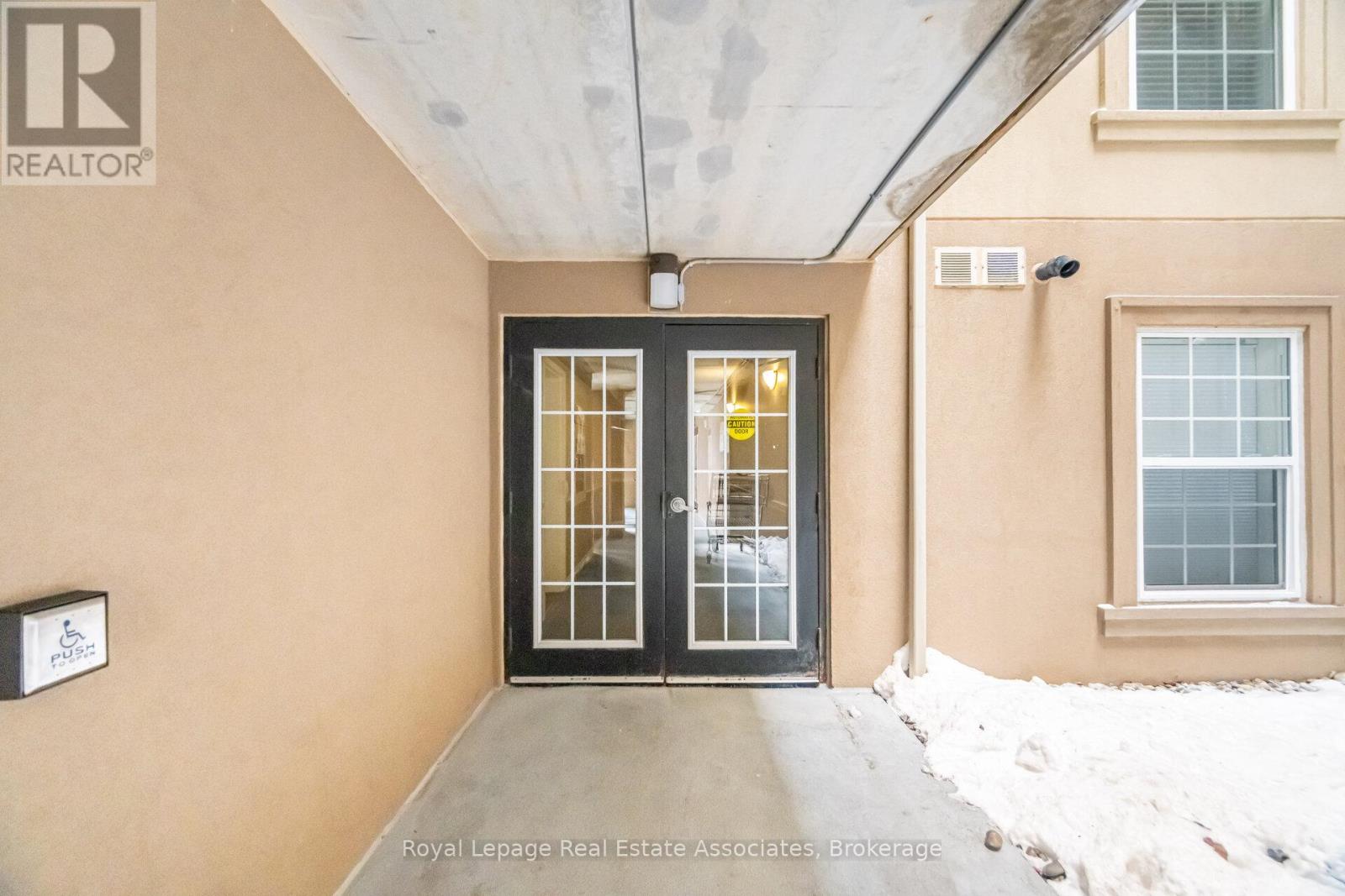 107 - 2055 Appleby Line, Burlington, Ontario  L7L 7H1 - Photo 6 - W12723704