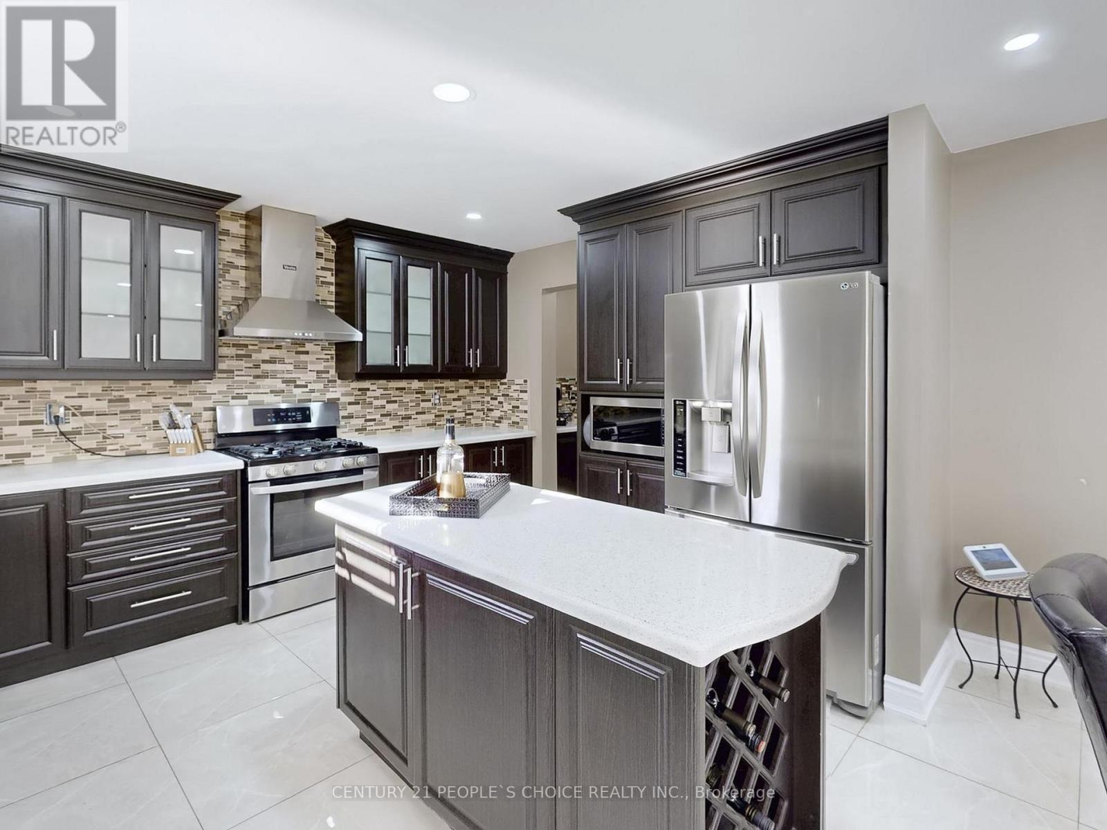 230 Edenbrook Hill Drive, Brampton, Ontario  L7A 2W7 - Photo 18 - W12723734