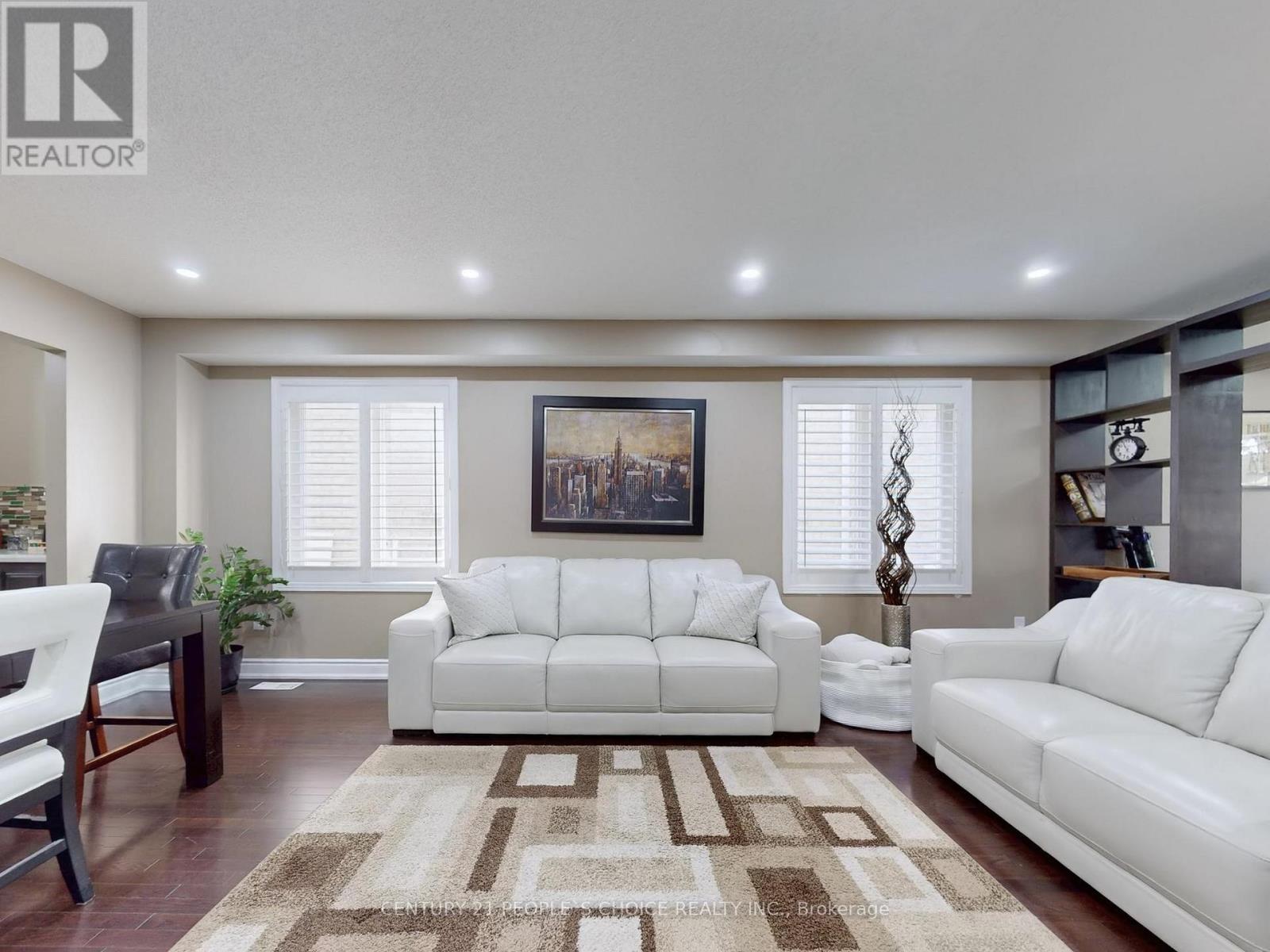 230 Edenbrook Hill Drive, Brampton, Ontario  L7A 2W7 - Photo 5 - W12723734