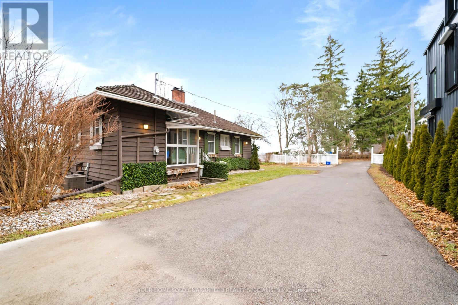 227 Green Street, Burlington, Ontario  L7R 0B1 - Photo 36 - W12723752