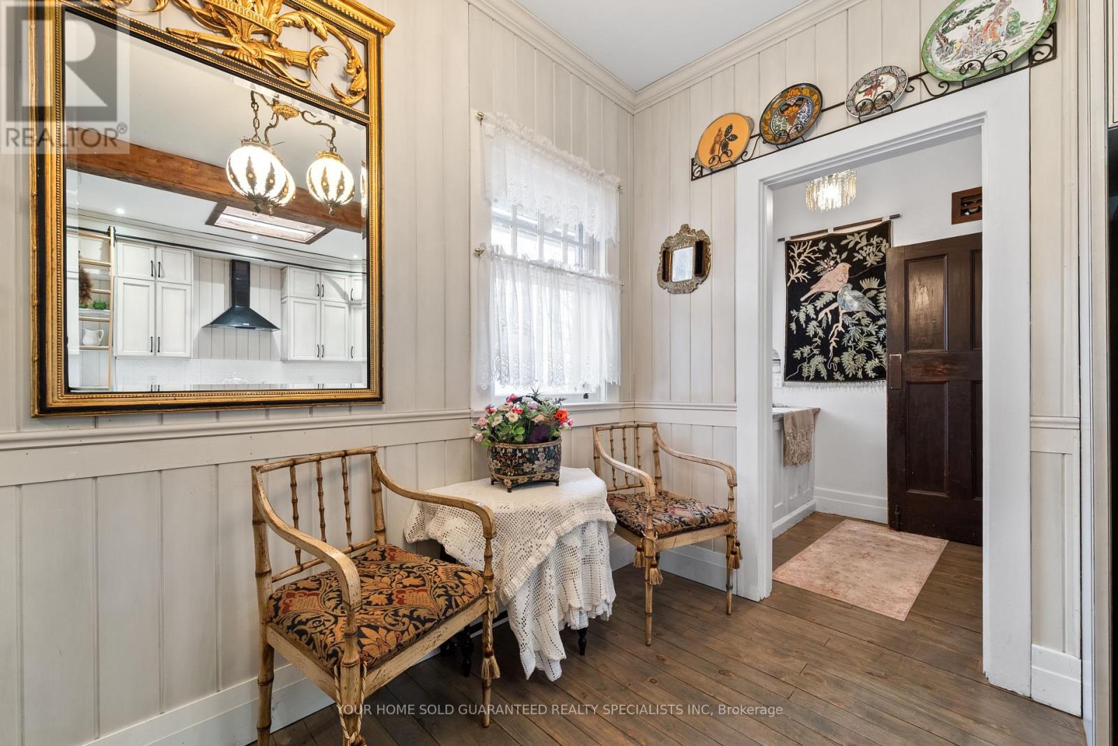 227 Green Street, Burlington, Ontario  L7R 0B1 - Photo 4 - W12723752