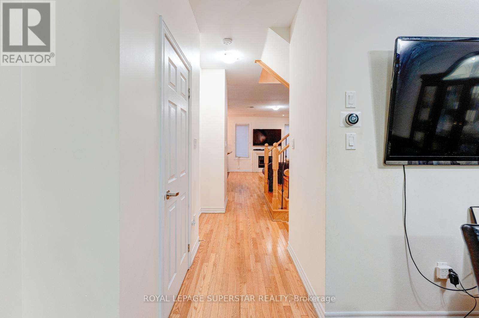 22 Merrickville Way, Brampton, Ontario  L6Y 0V5 - Photo 10 - W12723808