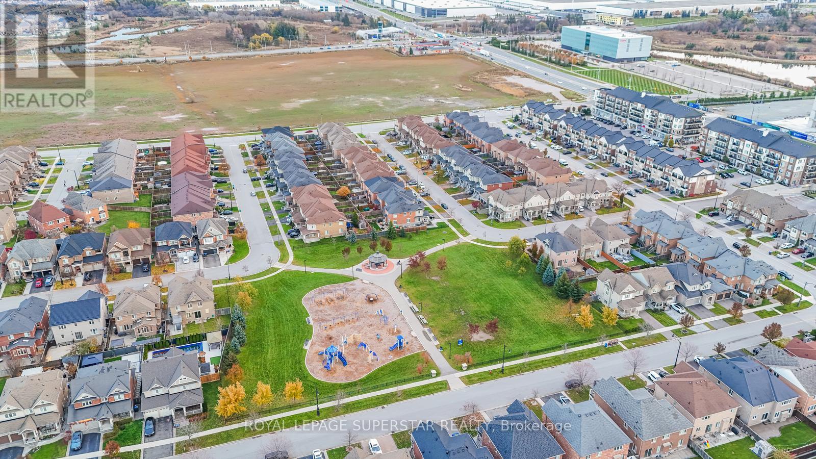 22 Merrickville Way, Brampton, Ontario  L6Y 0V5 - Photo 3 - W12723808