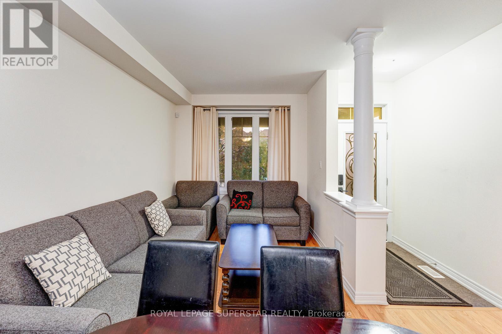 22 Merrickville Way, Brampton, Ontario  L6Y 0V5 - Photo 7 - W12723808