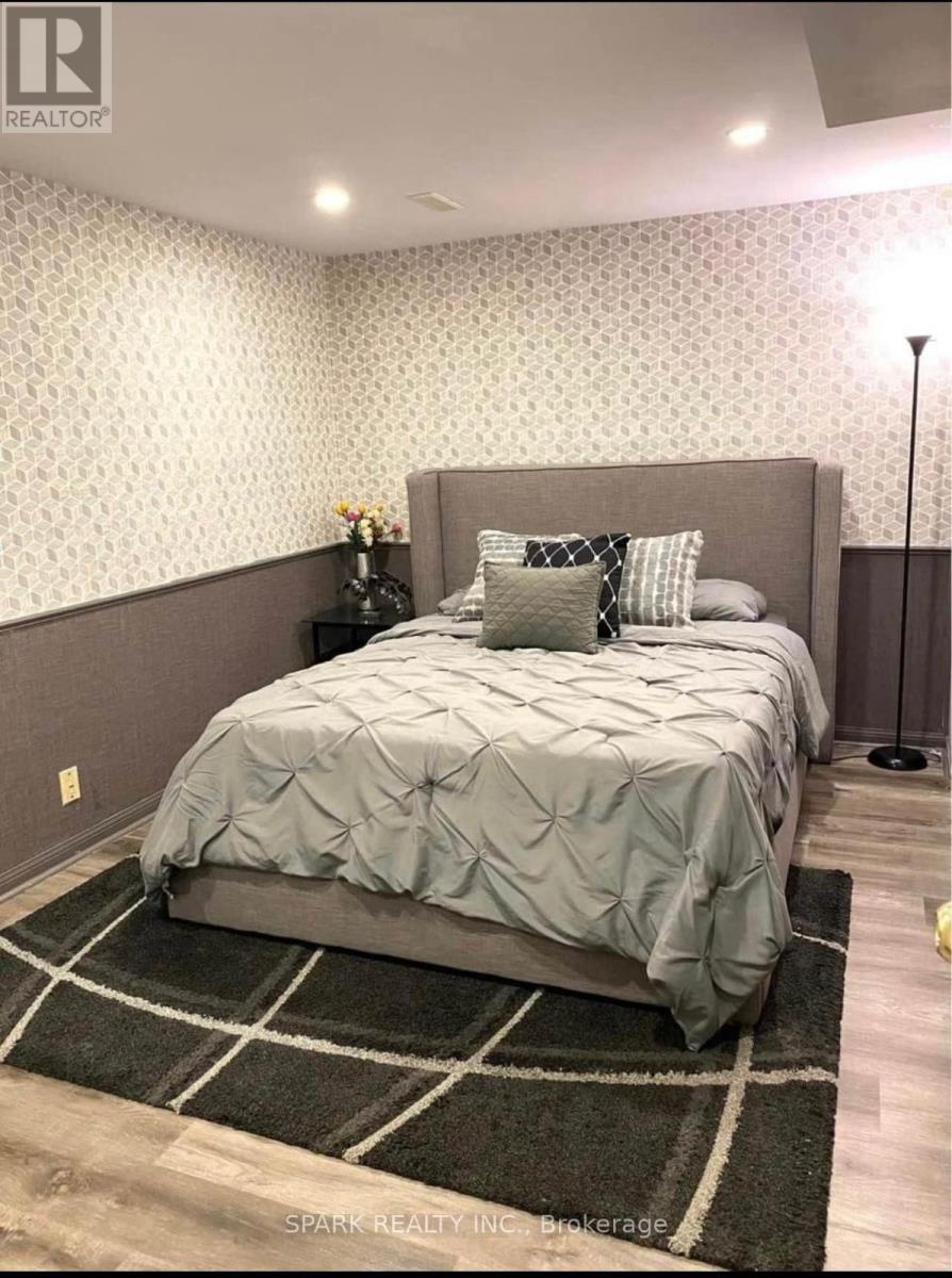 6395 Millers Grove, Mississauga, Ontario  L5N 3M6 - Photo 6 - W12723830