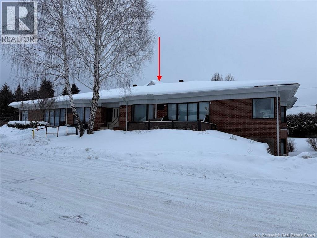 9 Sacre-Coeur Avenue Unit# 6, Edmundston, New Brunswick  E3V 4E3 - Photo 1 - NB132582