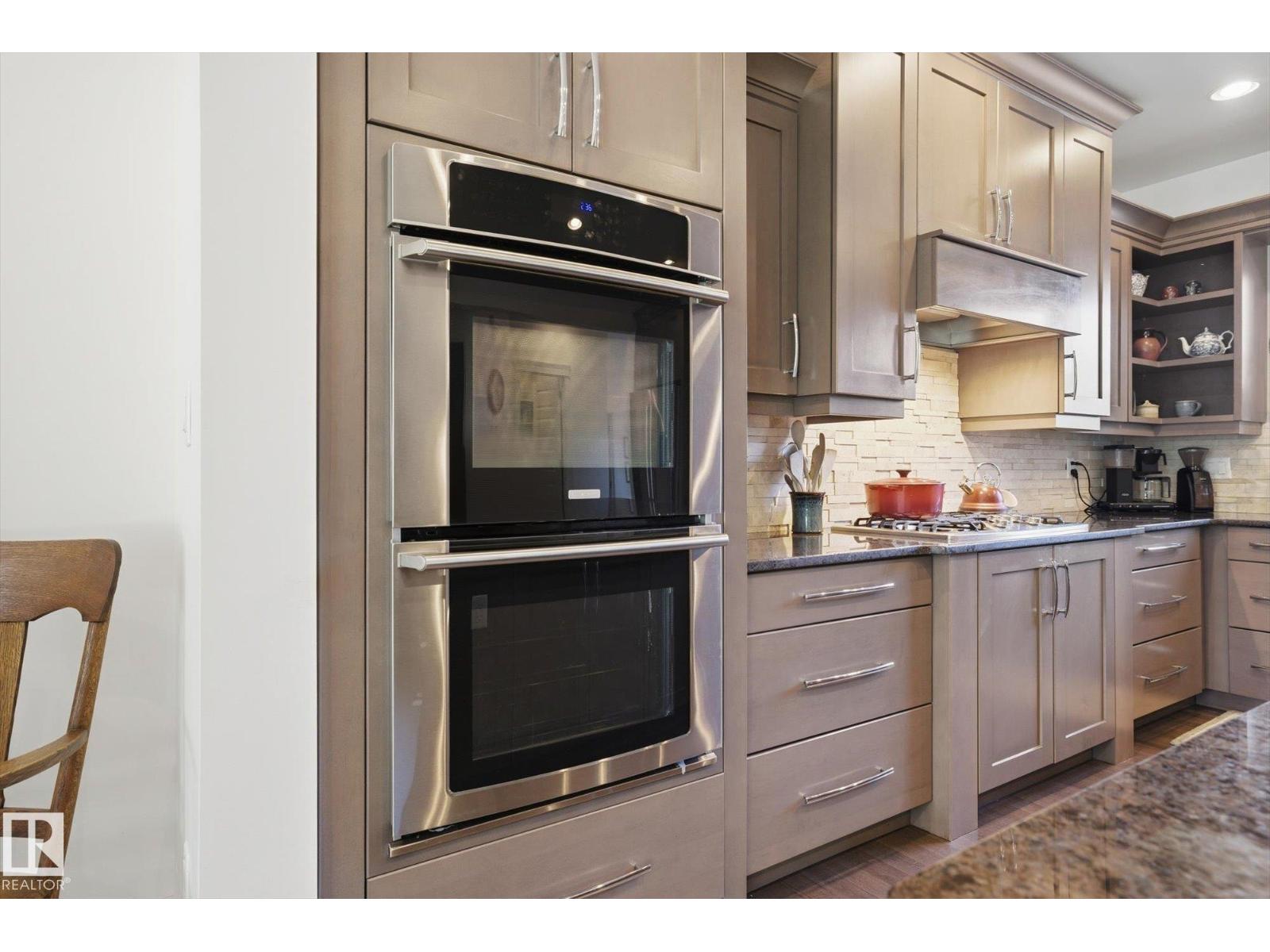 9646 79 Av Nw, Edmonton, Alberta  T6C 0S2 - Photo 16 - E4470858