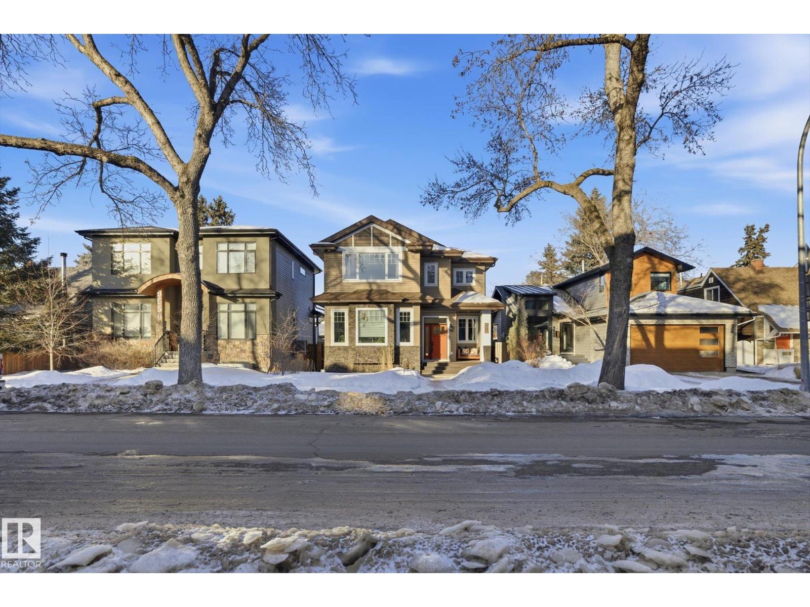 9646 79 Av Nw, Edmonton, Alberta  T6C 0S2 - Photo 3 - E4470858