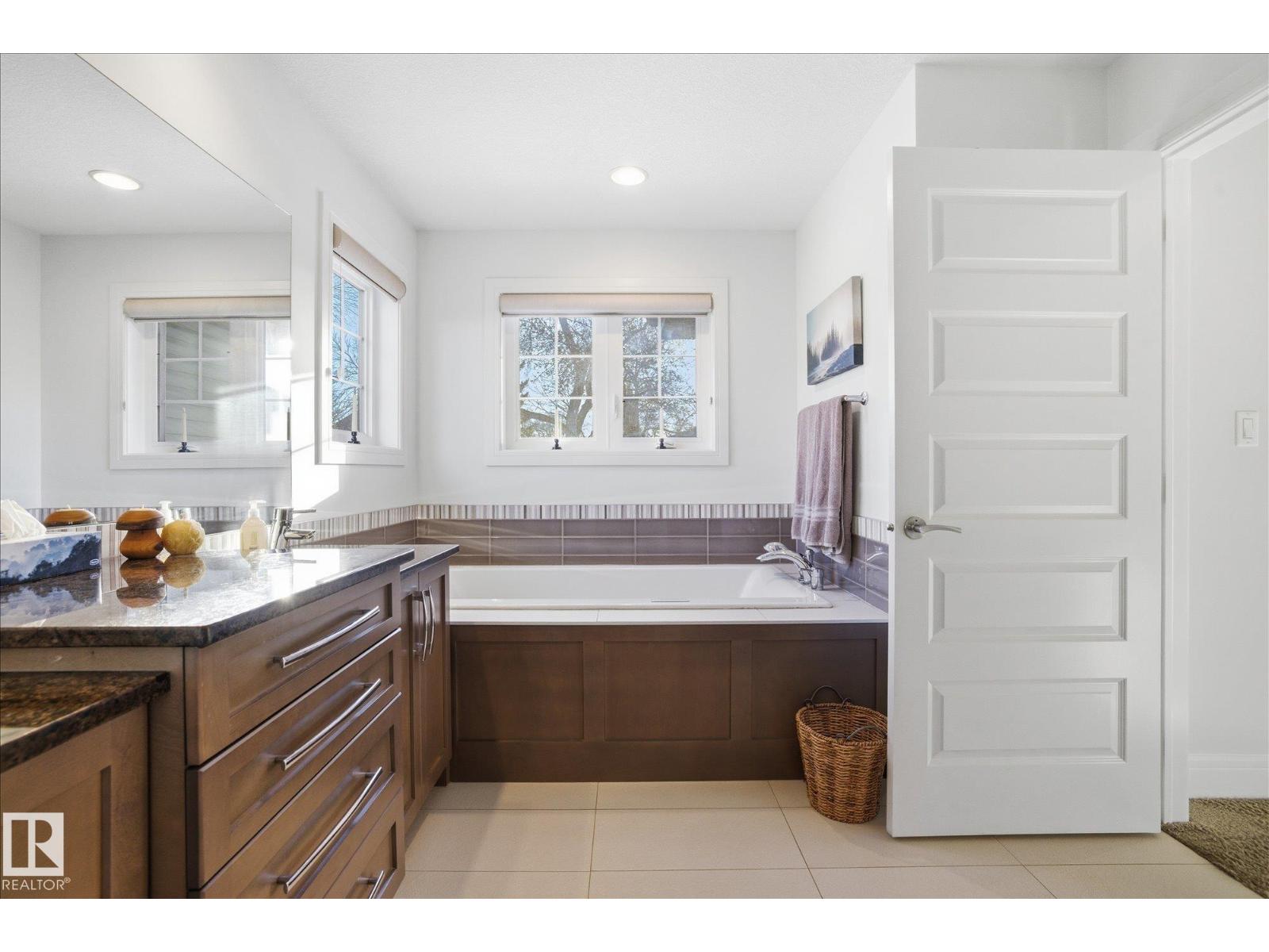 9646 79 Av Nw, Edmonton, Alberta  T6C 0S2 - Photo 30 - E4470858