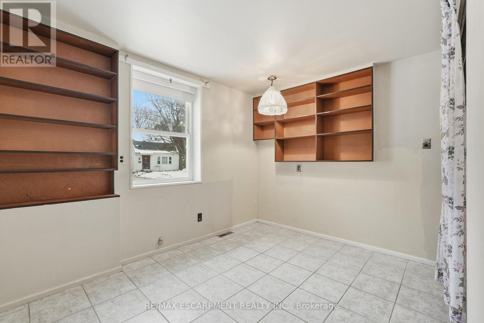 92 Gary Avenue, Hamilton, Ontario  L8S 1Y5 - Photo 23 - X12710528