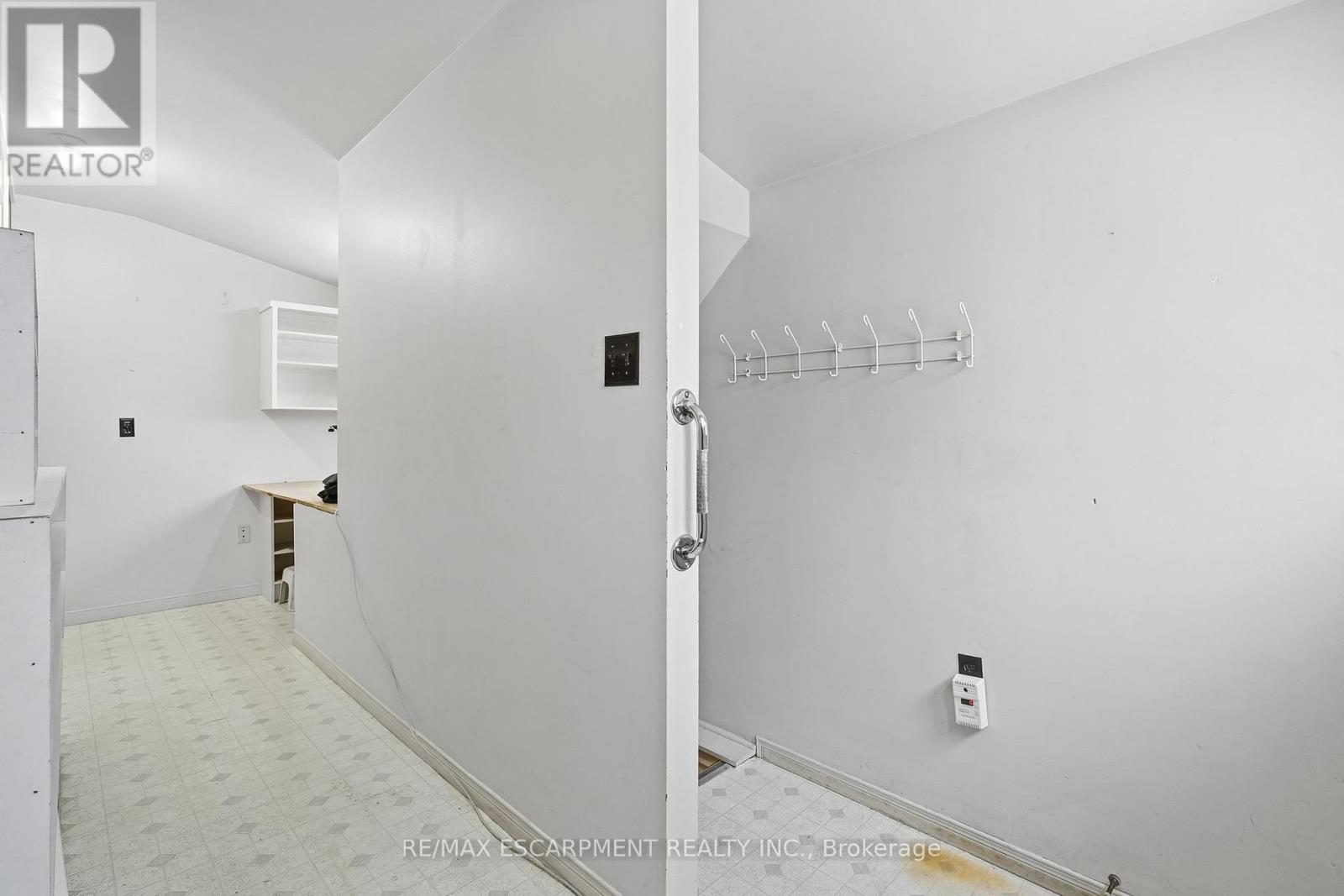 92 Gary Avenue, Hamilton, Ontario  L8S 1Y5 - Photo 31 - X12710528