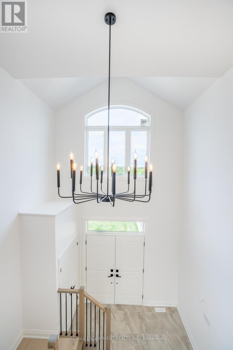 161 Pike Creek Drive, Haldimand, Ontario  N0A 1E0 - Photo 17 - X12723650