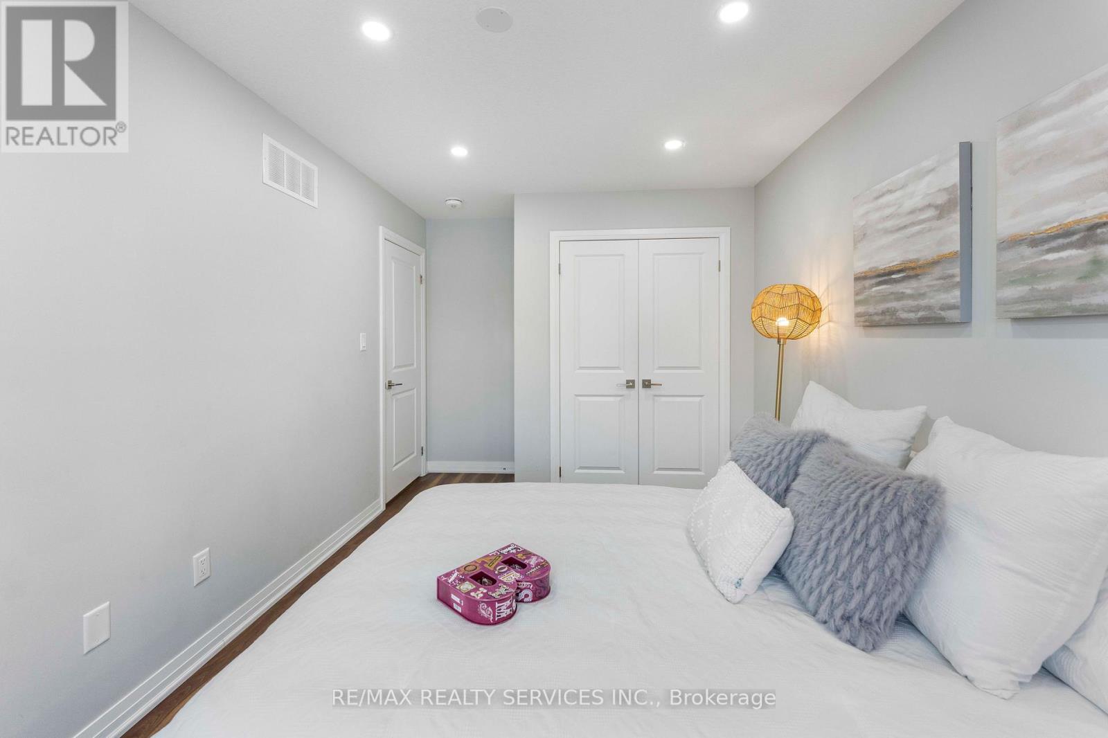 6671 Cropp Street, Niagara Falls, Ontario  L2E 0B7 - Photo 30 - X12723684