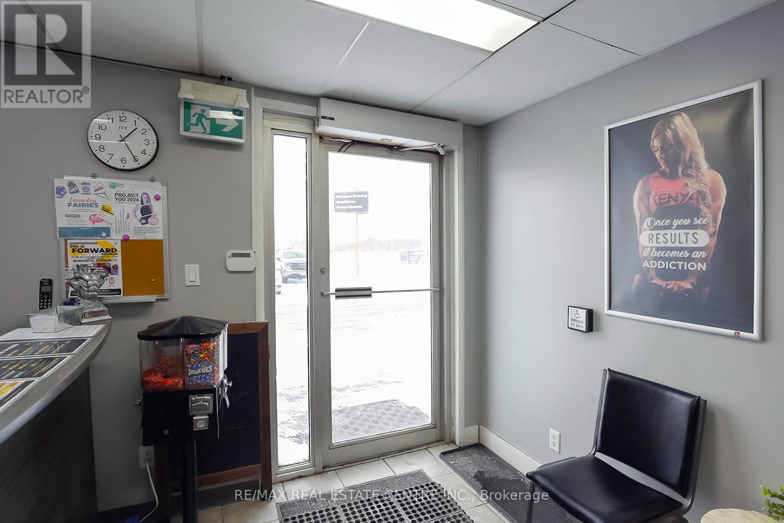 735 Industrial Road, Shelburne, Ontario  L9V 2Z4 - Photo 3 - X12723712