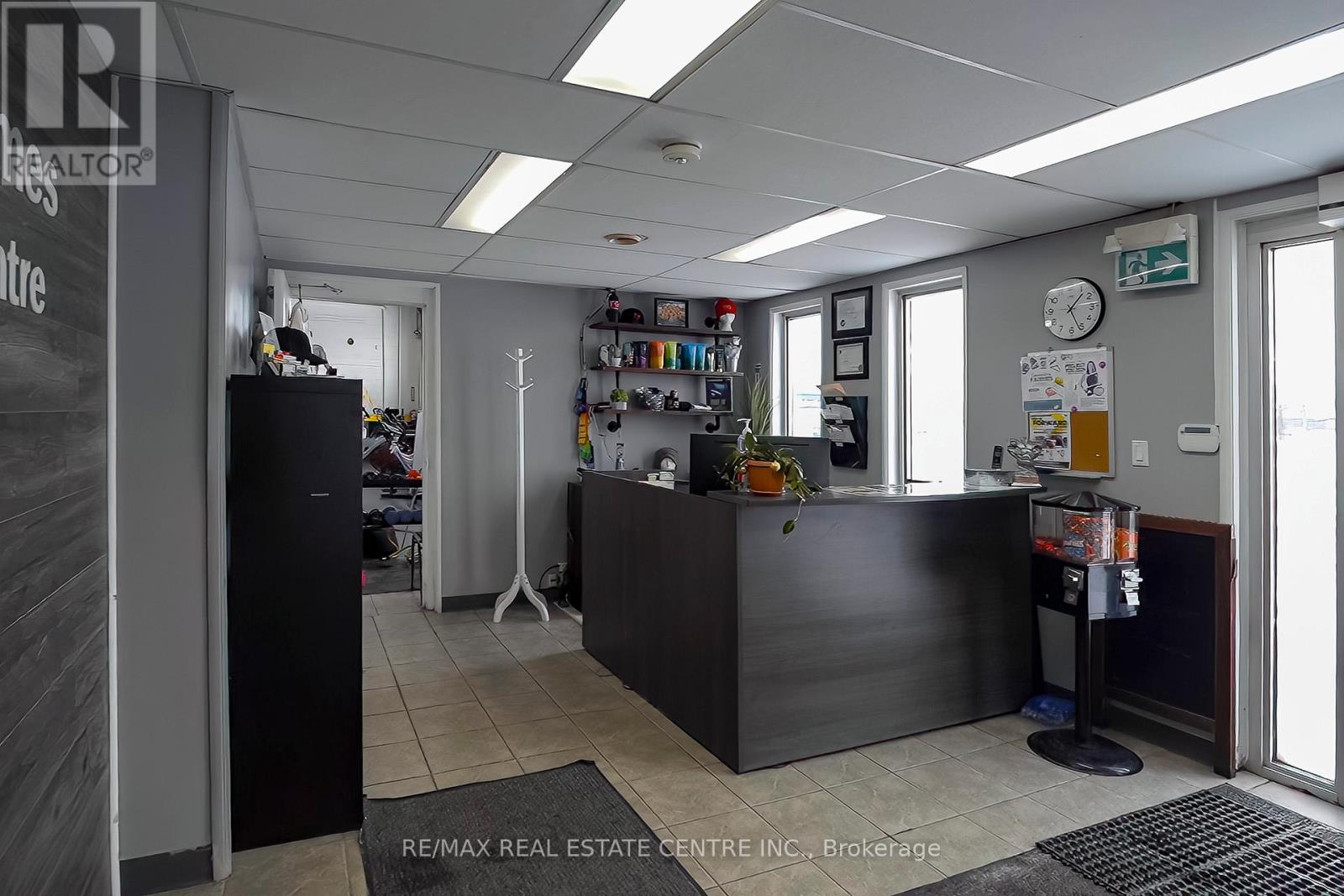 735 Industrial Road, Shelburne, Ontario  L9V 2Z4 - Photo 4 - X12723712