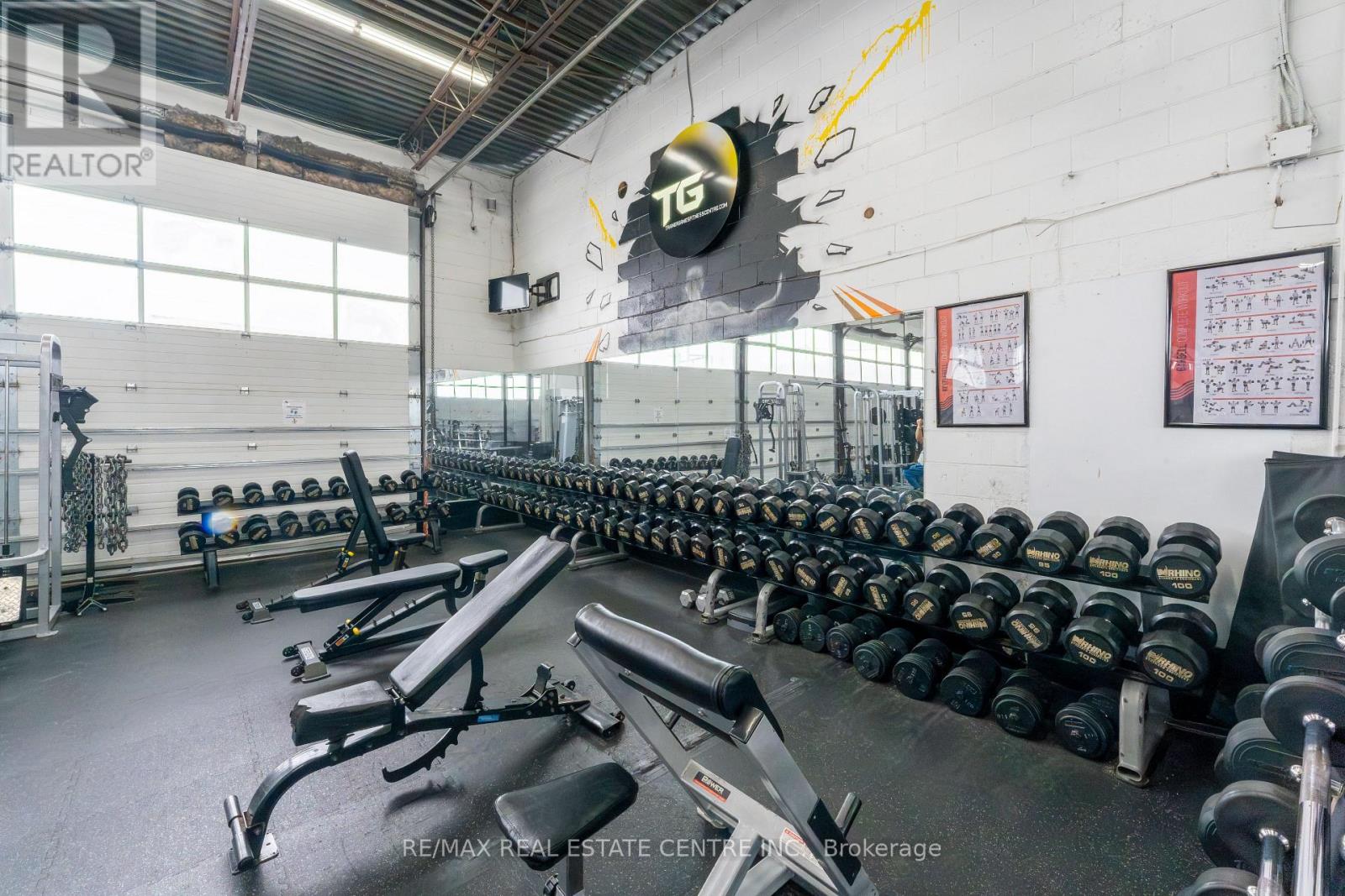 735 Industrial Road, Shelburne, Ontario  L9V 2Z4 - Photo 5 - X12723712