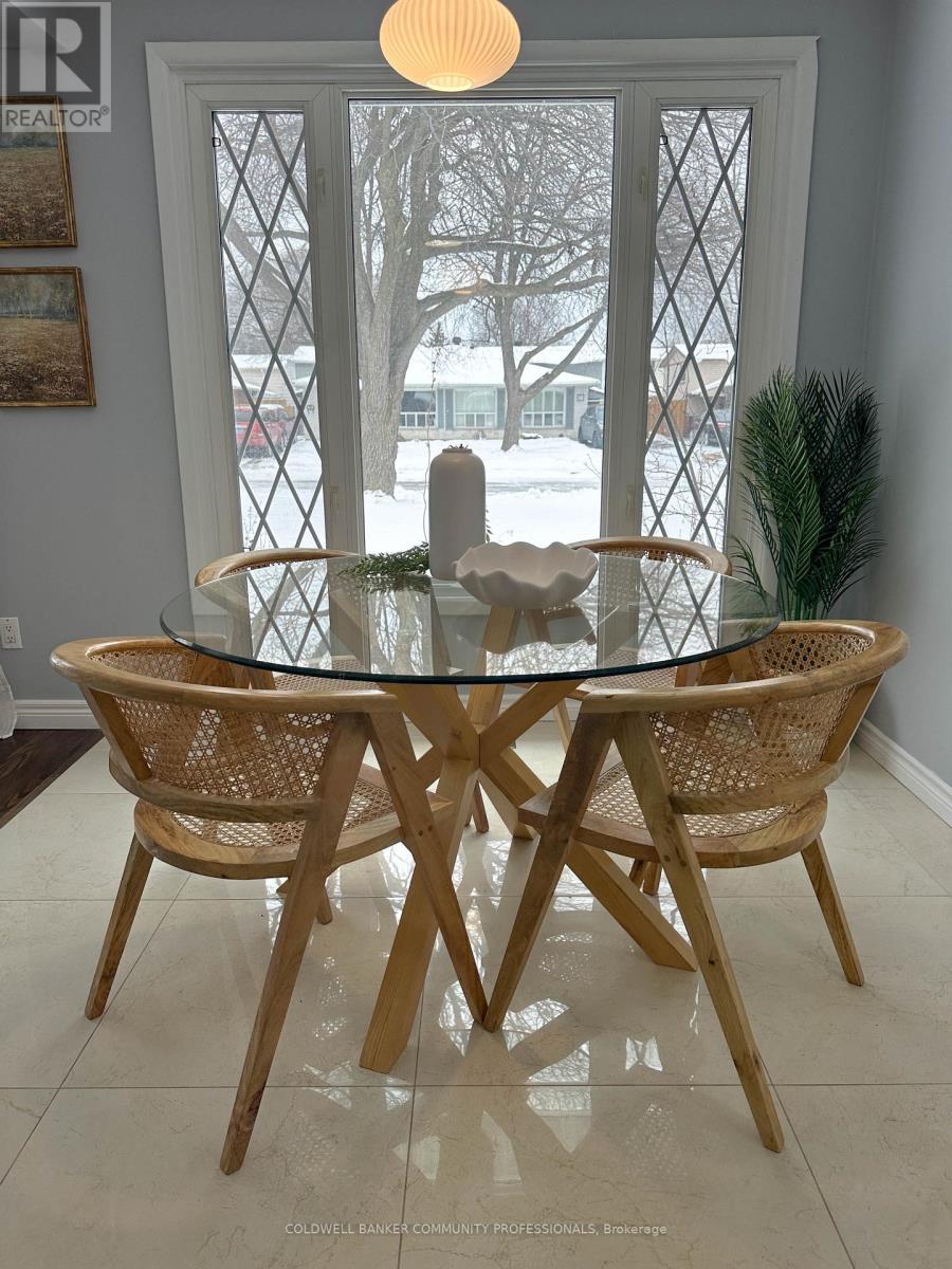 17 Rosanne Crescent, Hamilton, Ontario  L8T 2T8 - Photo 13 - X12723722