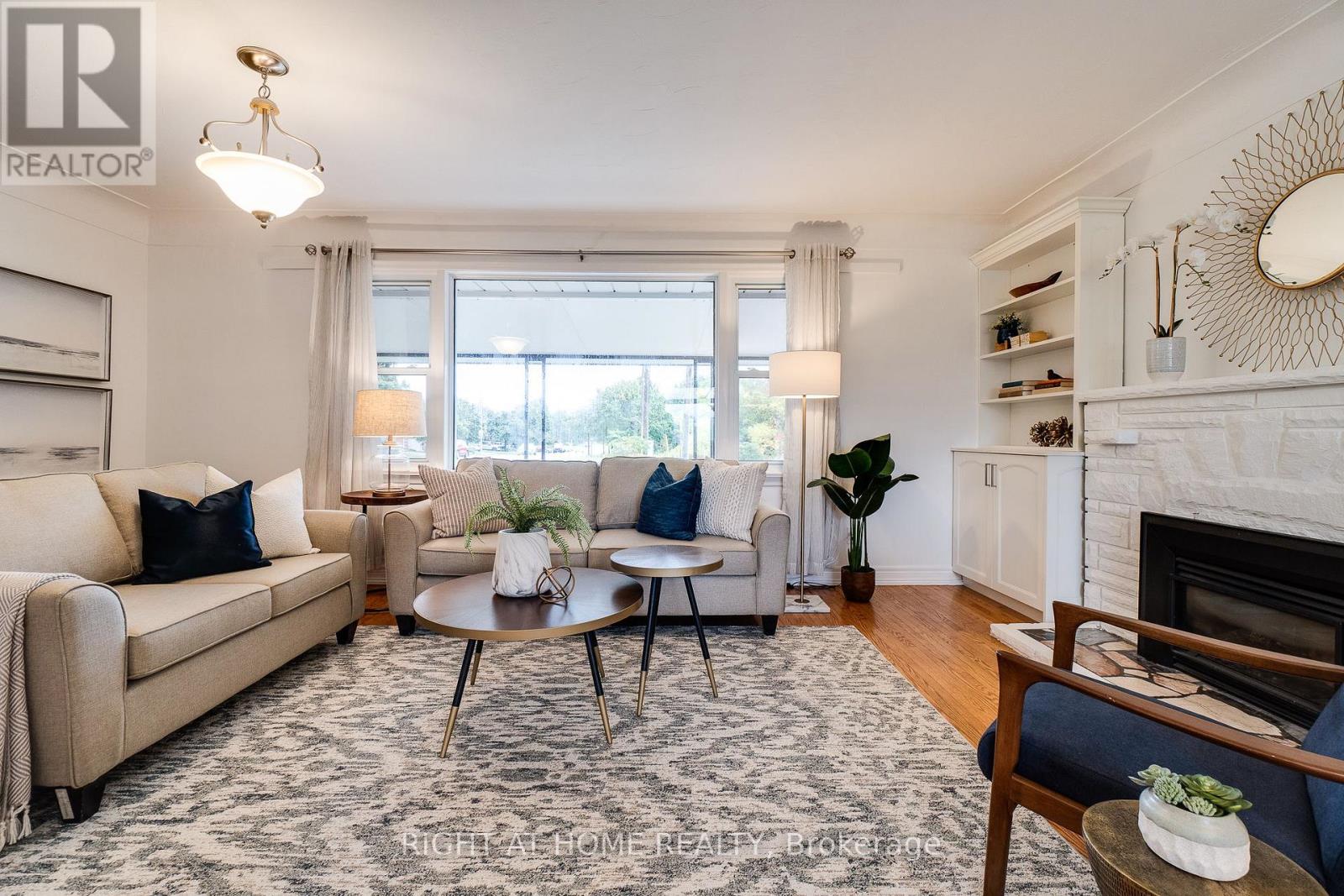 435 Parkside Drive, Hamilton, Ontario  L8B 0Y6 - Photo 6 - X12723736