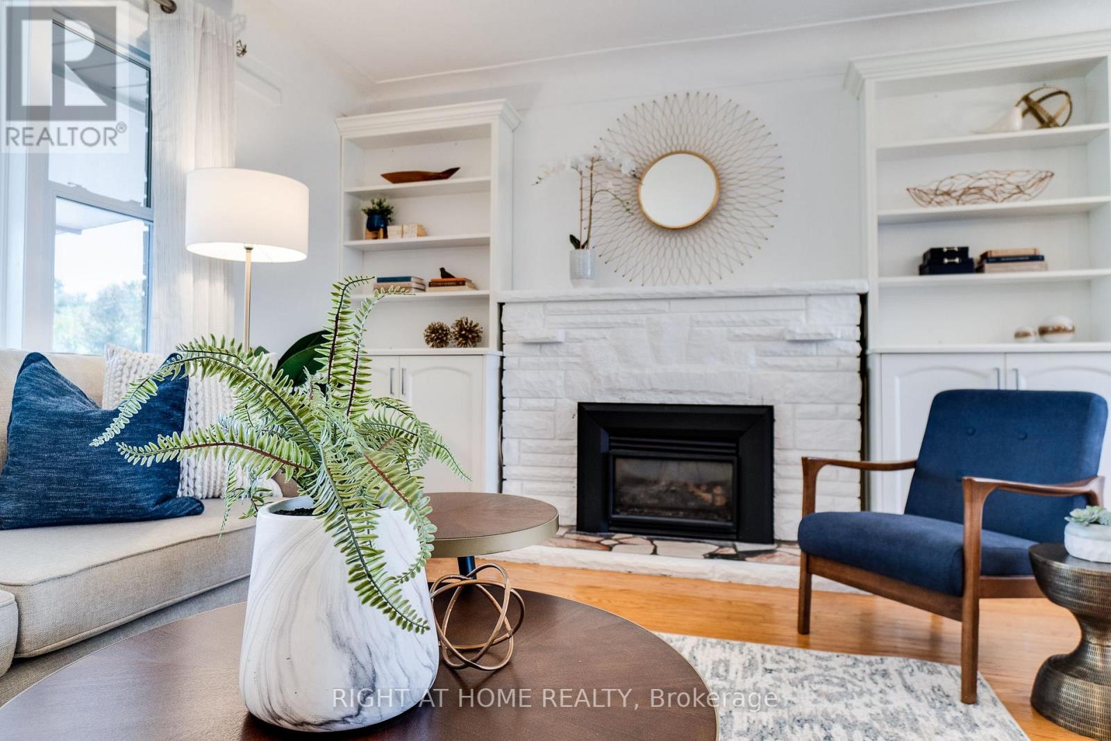 435 Parkside Drive, Hamilton, Ontario  L8B 0Y6 - Photo 7 - X12723736