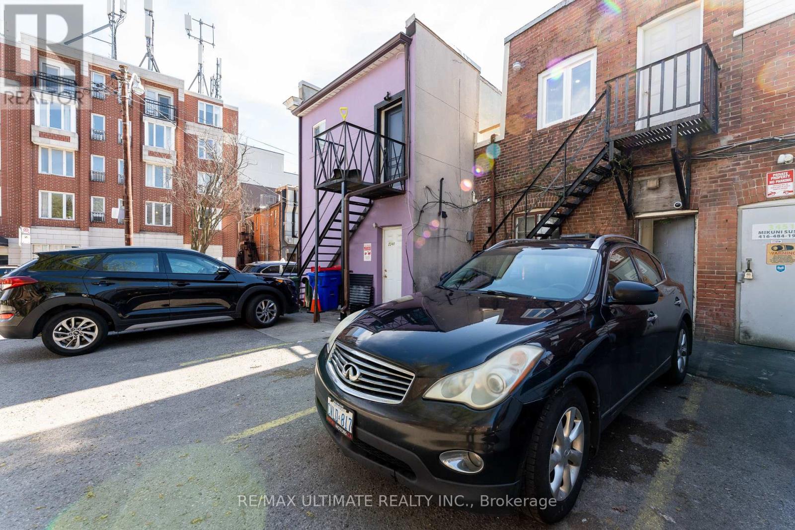 Main - 3449 Yonge Street, Toronto, Ontario  M4N 2N3 - Photo 16 - C12722396