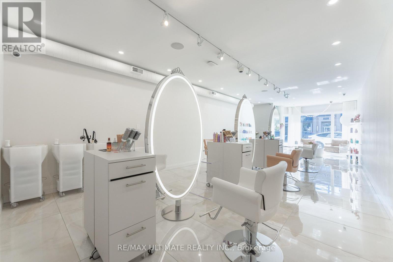 Main - 3449 Yonge Street, Toronto, Ontario  M4N 2N3 - Photo 8 - C12722396