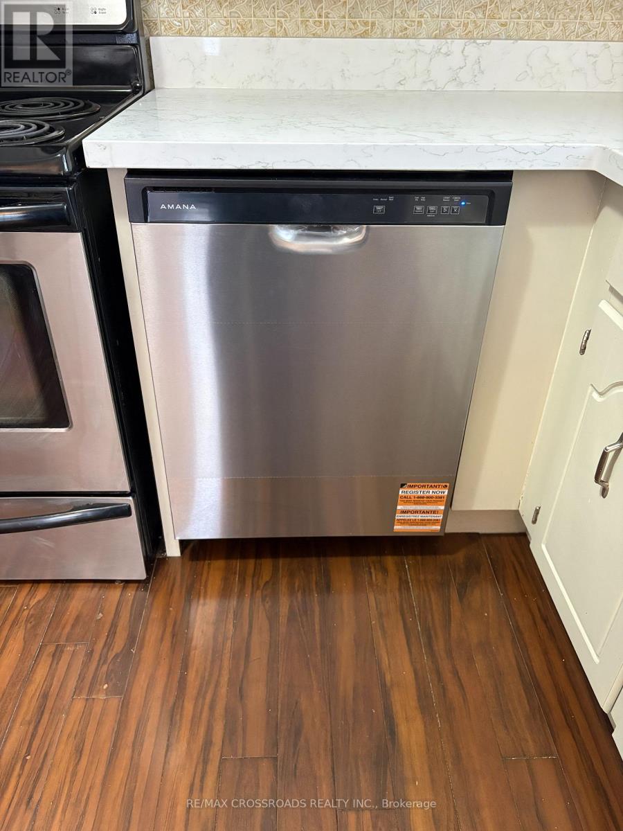 Main - 141 North Bonnington Avenue, Toronto, Ontario  M1K 1Y2 - Photo 7 - E12723822