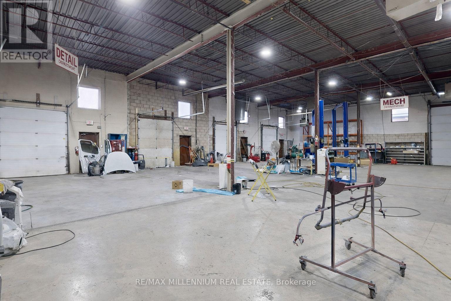 6-9 - 6 Bramsteele Road, Brampton, Ontario  L6W 1B3 - Photo 13 - W12495052